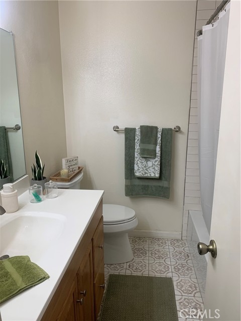 Detail Gallery Image 6 of 10 For 600 W Lambert Rd #44,  La Habra,  CA 90631 - 2 Beds | 1/1 Baths