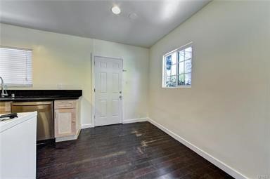 Detail Gallery Image 14 of 18 For 2149 Summit Ave, Altadena,  CA 91001 - 3 Beds | 2 Baths