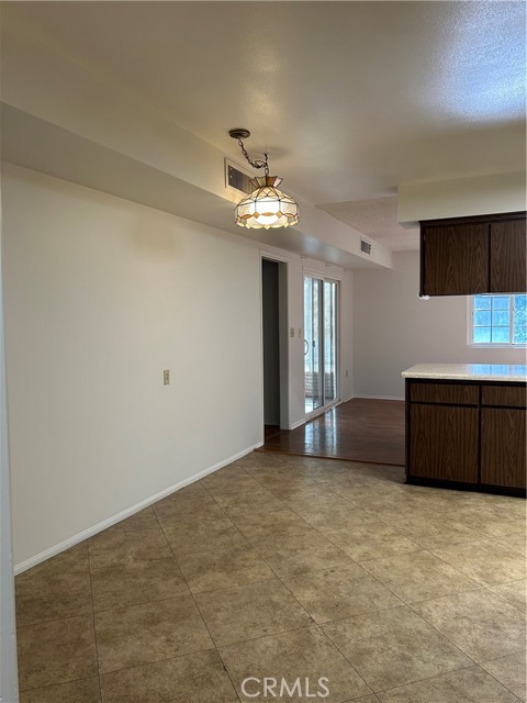 25915 Warwick Road, Menifee CA: https://media.crmls.org/medias/2d831ca8-2437-4cf8-b2db-941d8bea691b.jpg