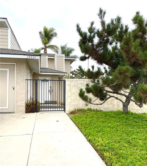 MLS# OC23135381