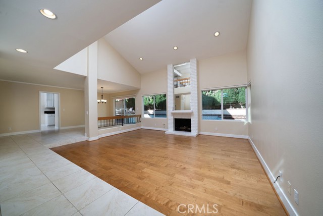 Detail Gallery Image 4 of 33 For 34 Columbus, Irvine,  CA 92620 - 4 Beds | 2/1 Baths