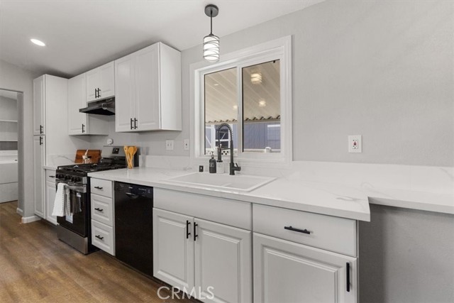 Image 7 of 33 For 9080 Bloomfield Avenue 265