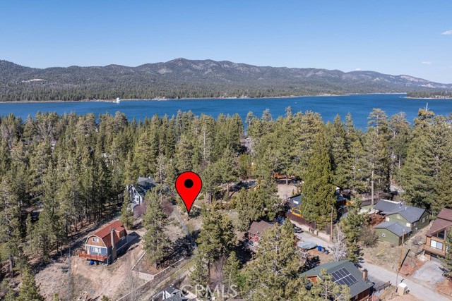 Detail Gallery Image 1 of 21 For 393 Arroyo Dr, Big Bear Lake,  CA 92315 - – Beds | – Baths