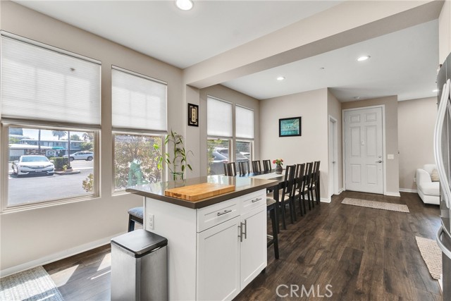 823 104 Anaheim Boulevard, Anaheim CA: https://media.crmls.org/medias/2d850d15-3222-4fe5-a5bd-e0df400675aa.jpg