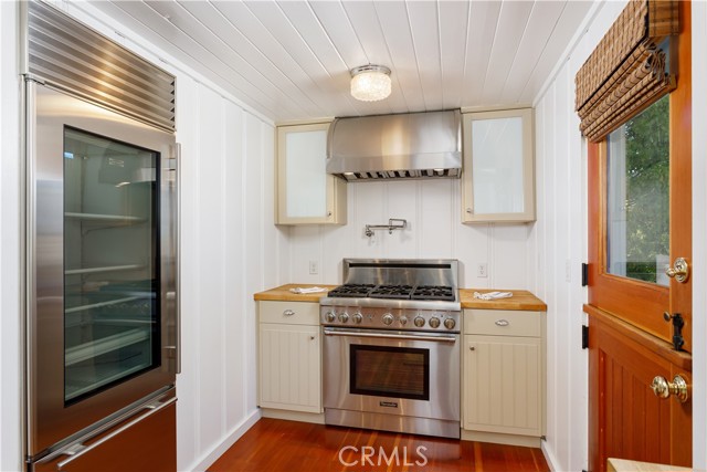 1215 Brangwyn Way, Laguna Beach CA: https://media.crmls.org/medias/2d851cc5-4cc6-43d0-9ea6-868b51c813dd.jpg