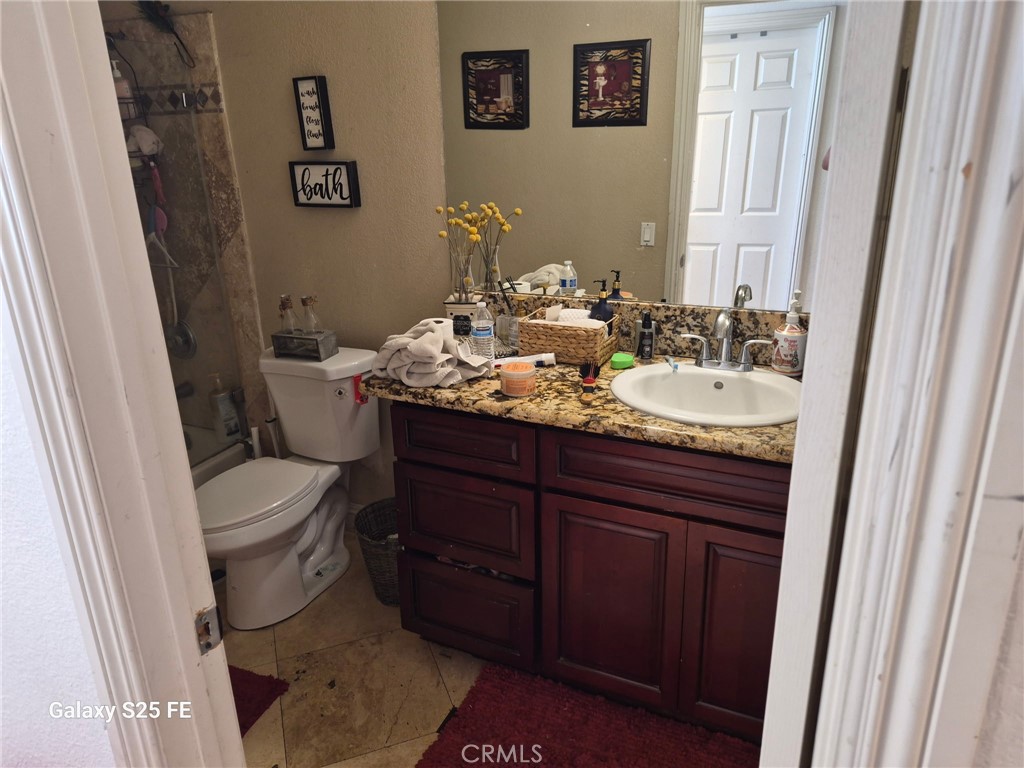 https://media.crmls.org/medias/2d8651ca-bbbd-4885-be98-6c5eeb12bb17.jpg?preset=X-Large