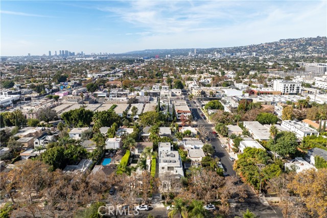 Detail Gallery Image 11 of 43 For 753 N Orange Dr, Los Angeles,  CA 90038 - 5 Beds | 3/3 Baths