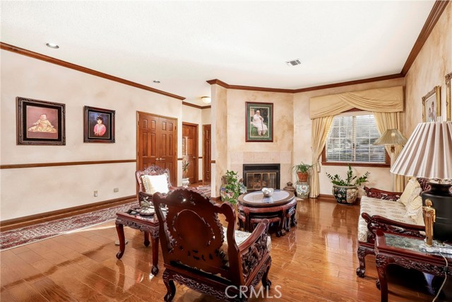 41504 Mission Drive, Palmdale CA: https://media.crmls.org/medias/2d875590-a36f-4122-a44e-7ccfae946345.jpg