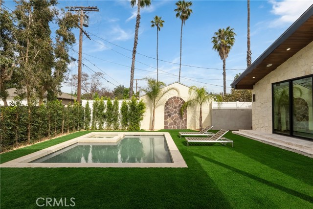 Detail Gallery Image 53 of 58 For 5525 Carpenter Ave, Valley Village,  CA 91607 - 5 Beds | 6/1 Baths