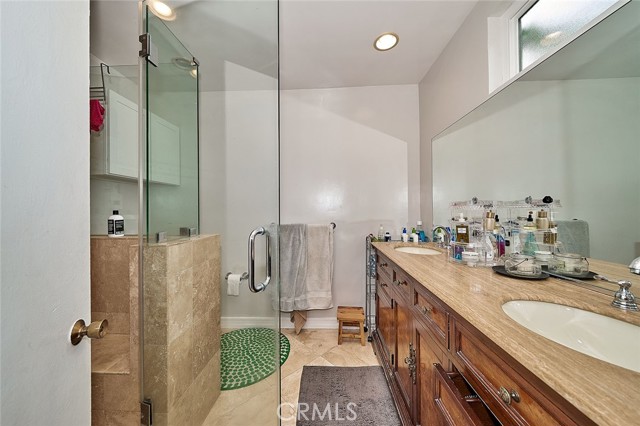 Detail Gallery Image 19 of 22 For 11640 Verada Ave, Granada Hills,  CA 91344 - 4 Beds | 2 Baths