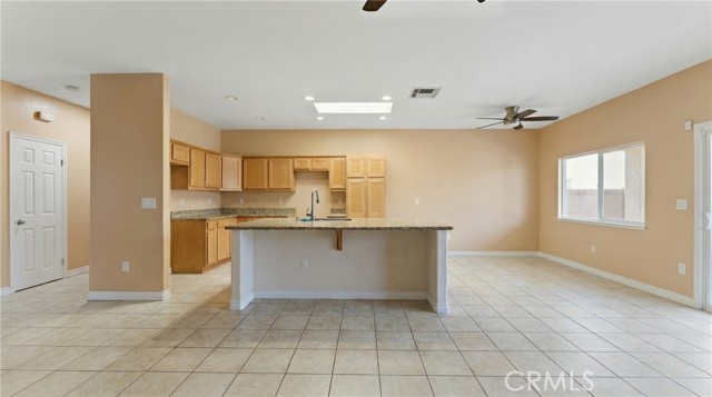 Detail Gallery Image 15 of 32 For 11368 Cactus Ave, Bloomington,  CA 92326 - 5 Beds | 3 Baths