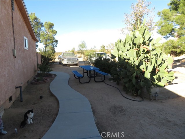 Detail Gallery Image 3 of 53 For 3840 Lupine, Rosamond,  CA 93560 - 4 Beds | 3 Baths