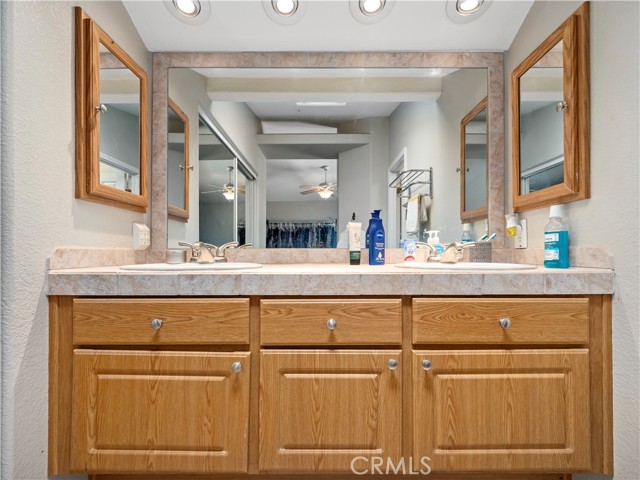 Detail Gallery Image 17 of 24 For 7831 Aberdeen Ln, Highland,  CA 92346 - 4 Beds | 3 Baths