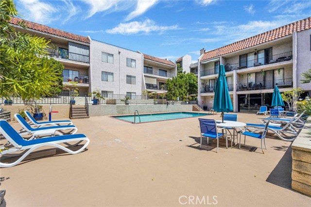 Detail Gallery Image 10 of 31 For 1401 Valley View Rd #314,  Glendale,  CA 91202 - 1 Beds | 1 Baths