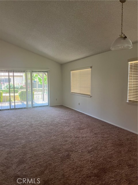 Detail Gallery Image 5 of 8 For 19139 Elm Dr, Apple Valley,  CA 92308 - 2 Beds | 2 Baths