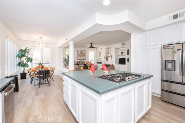 5 Encinal, Lake Forest CA: https://media.crmls.org/medias/2d8a6e7e-c13c-43c3-bd2e-141fc6176206.jpg