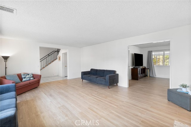 Detail Gallery Image 7 of 41 For 5950 Argyle, San Bernardino,  CA 92404 - 3 Beds | 3 Baths