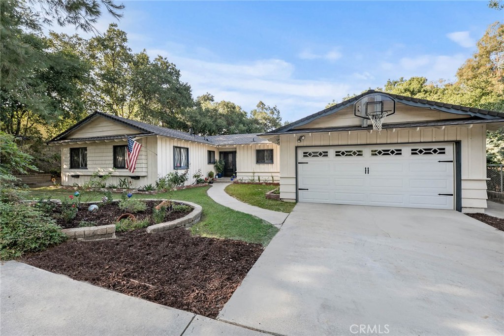 23237 Agramonte Drive, Newhall, CA 91321