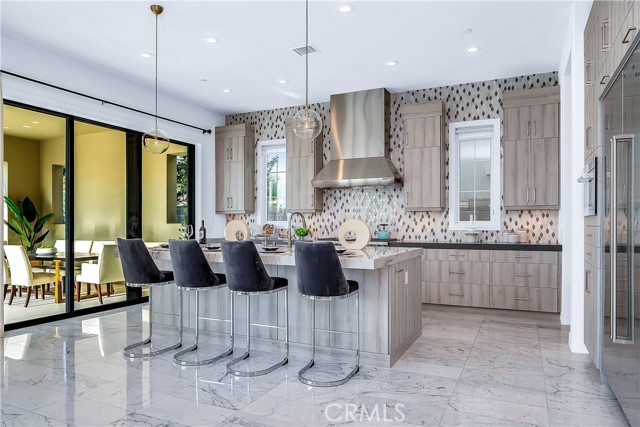 2d8cb063 C1b3 4f16 95c3 3865c6cc1a3c