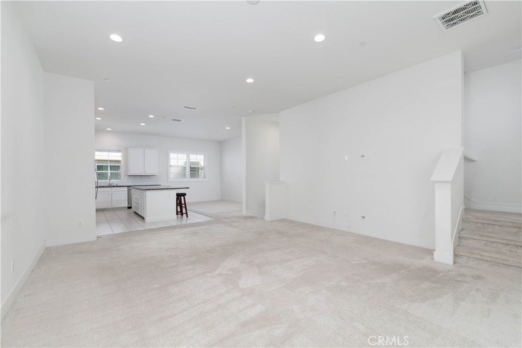 MLS #WS25237503 image #15