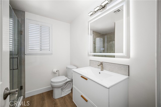 11771 Paseo Bonita, Los Alamitos CA: https://media.crmls.org/medias/2d8d2094-e26b-4d44-b760-9133d2f27d86.jpg