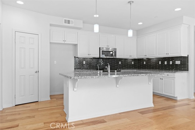 Detail Gallery Image 12 of 34 For 1370 Clementine Way, Fullerton,  CA 92833 - 3 Beds | 3 Baths