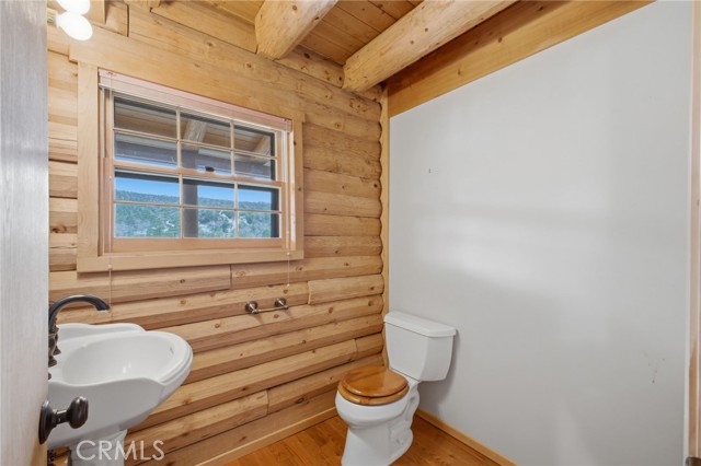 Detail Gallery Image 11 of 36 For 33052 Donner, Running Springs,  CA 92382 - 4 Beds | 2 Baths