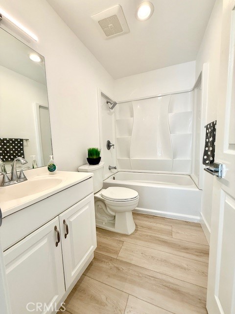 Detail Gallery Image 11 of 26 For 4043 Germainder Way, Irvine,  CA 92612 - 3 Beds | 2 Baths