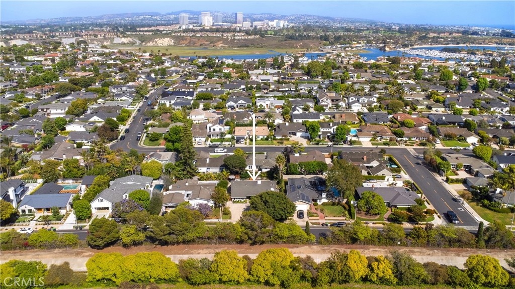 MLS #OC25138395 img 26