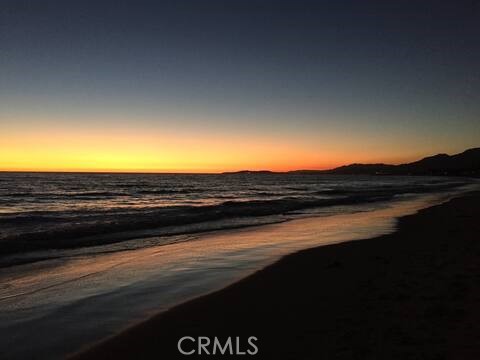 160 Ash Avenue, Carpinteria CA: https://media.crmls.org/medias/2d8fb279-b3d5-479d-b12b-8cc20d966705.jpg