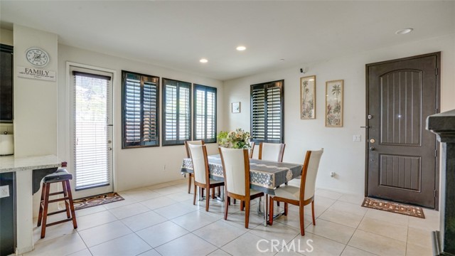 4248 W 5th Street, Santa Ana CA: https://media.crmls.org/medias/2d907aff-4147-4597-a6d5-28f9919a2d6c.jpg