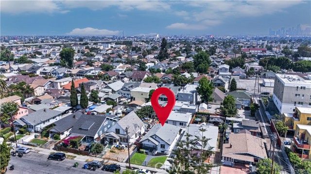 123 W 56th Street, Los Angeles CA: https://media.crmls.org/medias/2d90ab3b-0af7-48eb-91c5-6f8ce9ff248a.jpg