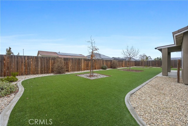 Detail Gallery Image 17 of 24 For 15036 Pinion Ct, Bakersfield,  CA 93314 - 3 Beds | 2 Baths