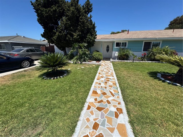 8631 Marylee Drive, Garden Grove CA: https://media.crmls.org/medias/2d935624-c7f9-4520-b8f8-970e16e1708f.jpg