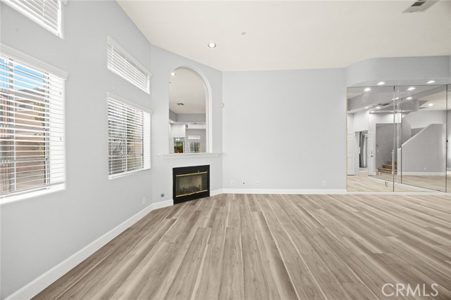 Detail Gallery Image 4 of 29 For 319 California St #F,  Arcadia,  CA 91006 - 3 Beds | 2/1 Baths
