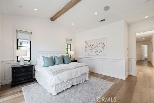 2001 Oak Avenue, Manhattan Beach, California 90266, 5 Bedrooms Bedrooms, ,5 BathroomsBathrooms,Residential,For Sale,Oak,SB25183354