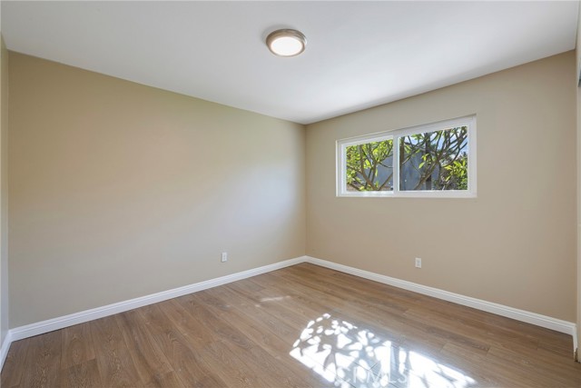 Image 15 of 27 For 6485 Clovis  