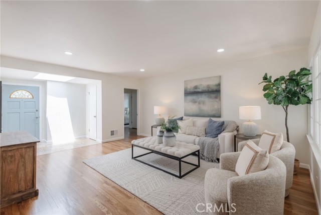 Detail Gallery Image 7 of 69 For 5320 W 142nd Pl, Hawthorne,  CA 90250 - 3 Beds | 2 Baths