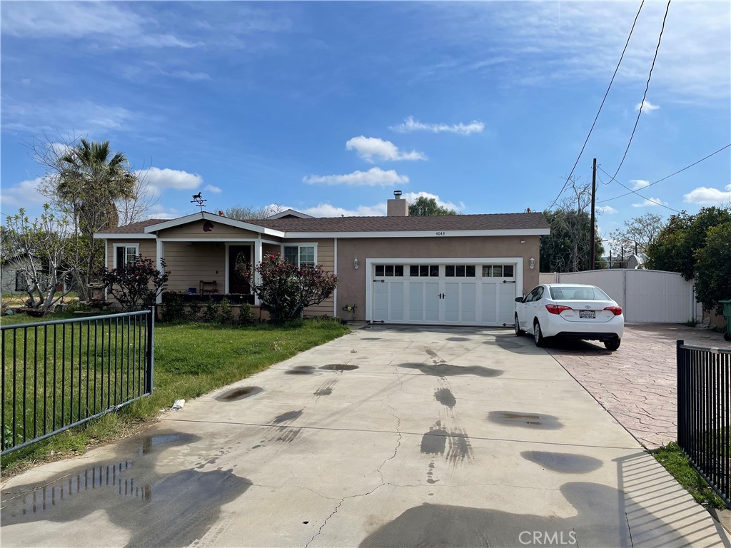 4043 Sierra Avenue