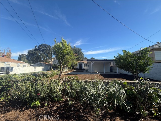 Detail Gallery Image 5 of 52 For 10358 Eldora Ave, Sunland,  CA 91040 - 2 Beds | 2 Baths