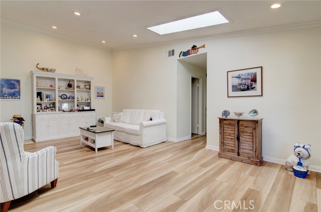 Detail Gallery Image 8 of 22 For 8788 Coral Springs Ct #203 H,  Huntington Beach,  CA 92646 - 3 Beds | 2 Baths