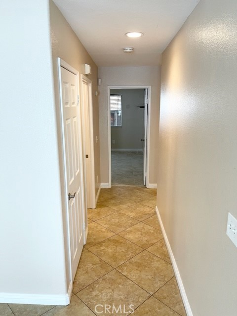 Detail Gallery Image 19 of 63 For 5220 Holstein Way, Jurupa Valley,  CA 92509 - 3 Beds | 2 Baths