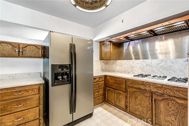 Detail Gallery Image 11 of 39 For 5694 N Winchester, Fresno,  CA 93704 - 3 Beds | 3 Baths