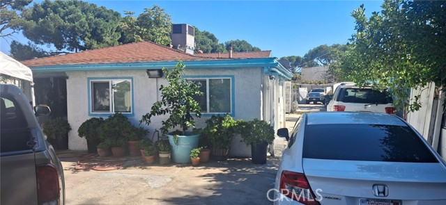 Detail Gallery Image 3 of 3 For 10712 Sherman, Sun Valley,  CA 91352 - 3 Beds | 2 Baths