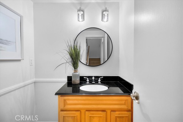 2000 Mathews Avenue, Redondo Beach, California 90278, 2 Bedrooms Bedrooms, ,2 BathroomsBathrooms,Residential,Sold,Mathews,SB22083449