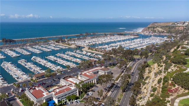 Detail Gallery Image 11 of 19 For 33542 Blue Lantern St #B,  Dana Point,  CA 92629 - 2 Beds | 1 Baths