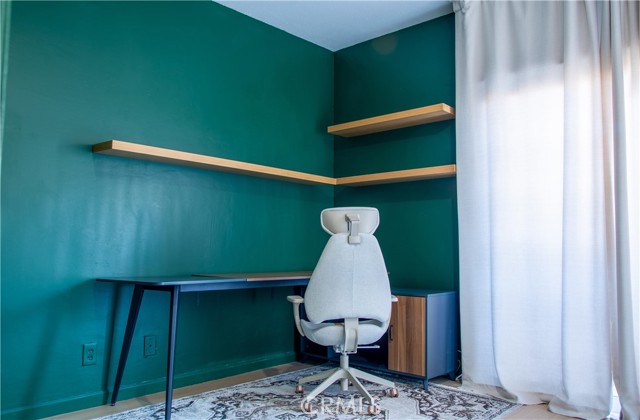 Detail Gallery Image 6 of 21 For 19350 Sherman Way #338,  Reseda,  CA 91335 - 2 Beds | 2 Baths