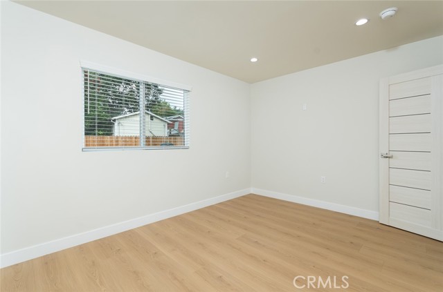 Detail Gallery Image 10 of 14 For 4625 La Crescenta Ave a,  La Crescenta,  CA 91214 - 1 Beds | 1 Baths