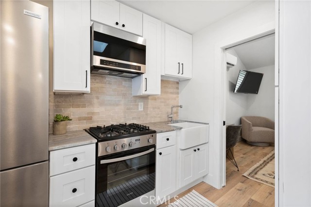Detail Gallery Image 3 of 12 For 25475 Nicks Ave #B,  Loma Linda,  CA 92354 - 1 Beds | 1 Baths