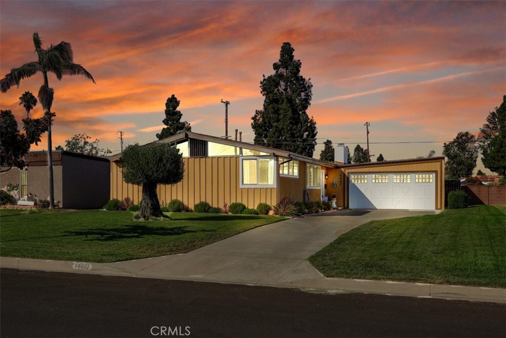 14487 San Feliciano Drive